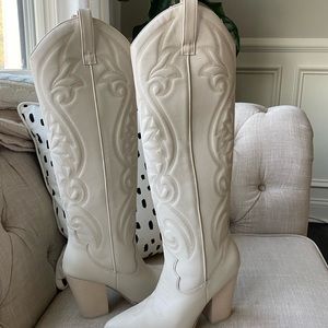 NWT Steve Madden Lasso Bone LeatherCream off white heeled Cowboy Boots size 8